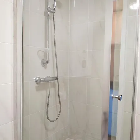 Exceptional Location Near Transport Free Parking